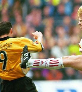 Kahn gegen Chapuisat