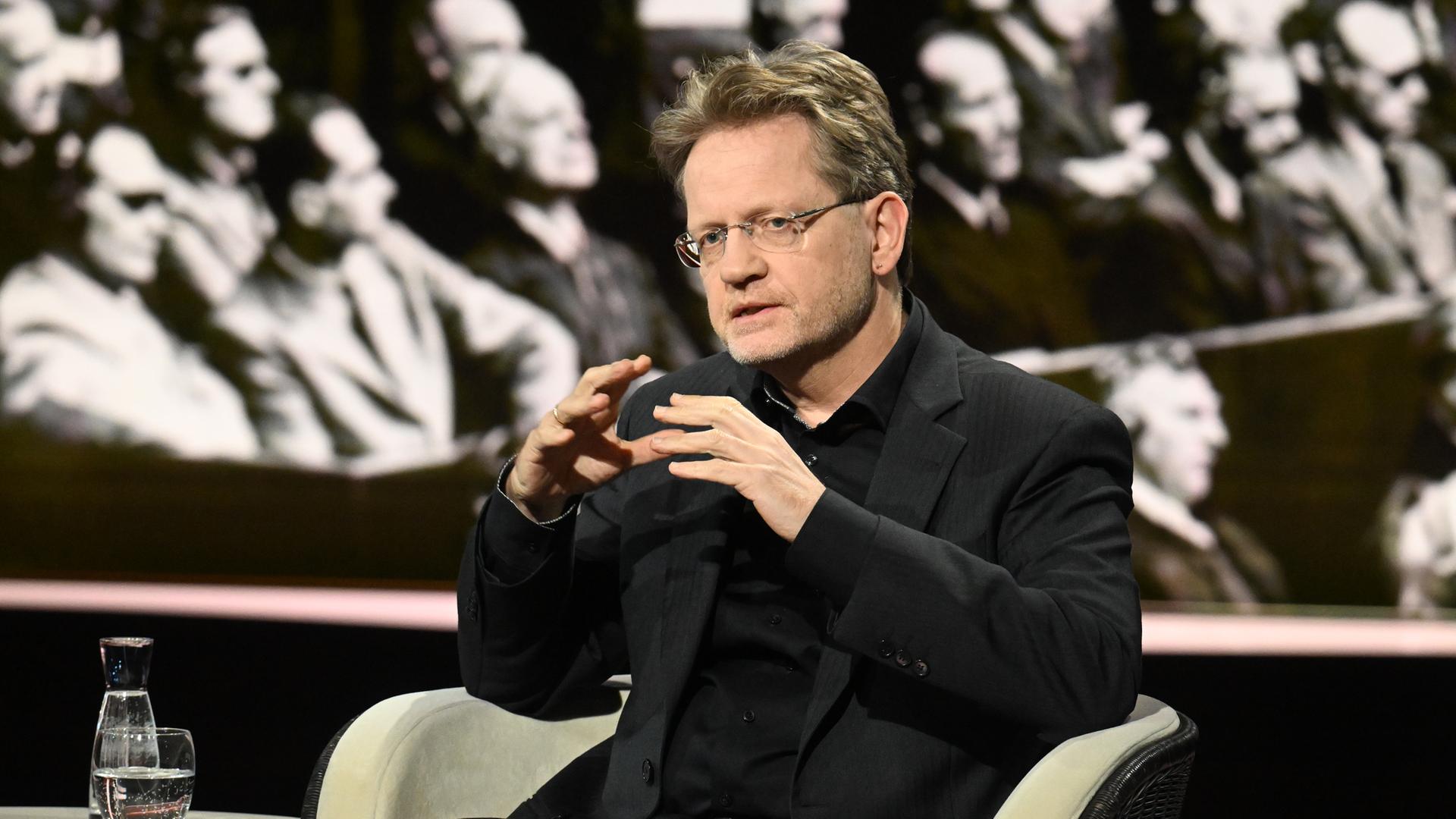 Kai Ambos zu Gast bei Markus Lanz