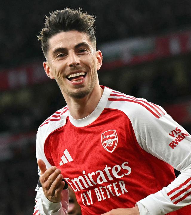 Arsenals deutscher Mittelfeldspieler Nr. 29, Kai Havertz, bejubelt den Führungstreffer während des Fußballspiels der englischen Premier League zwischen Arsenal und Burnley im Emirates Stadium in London