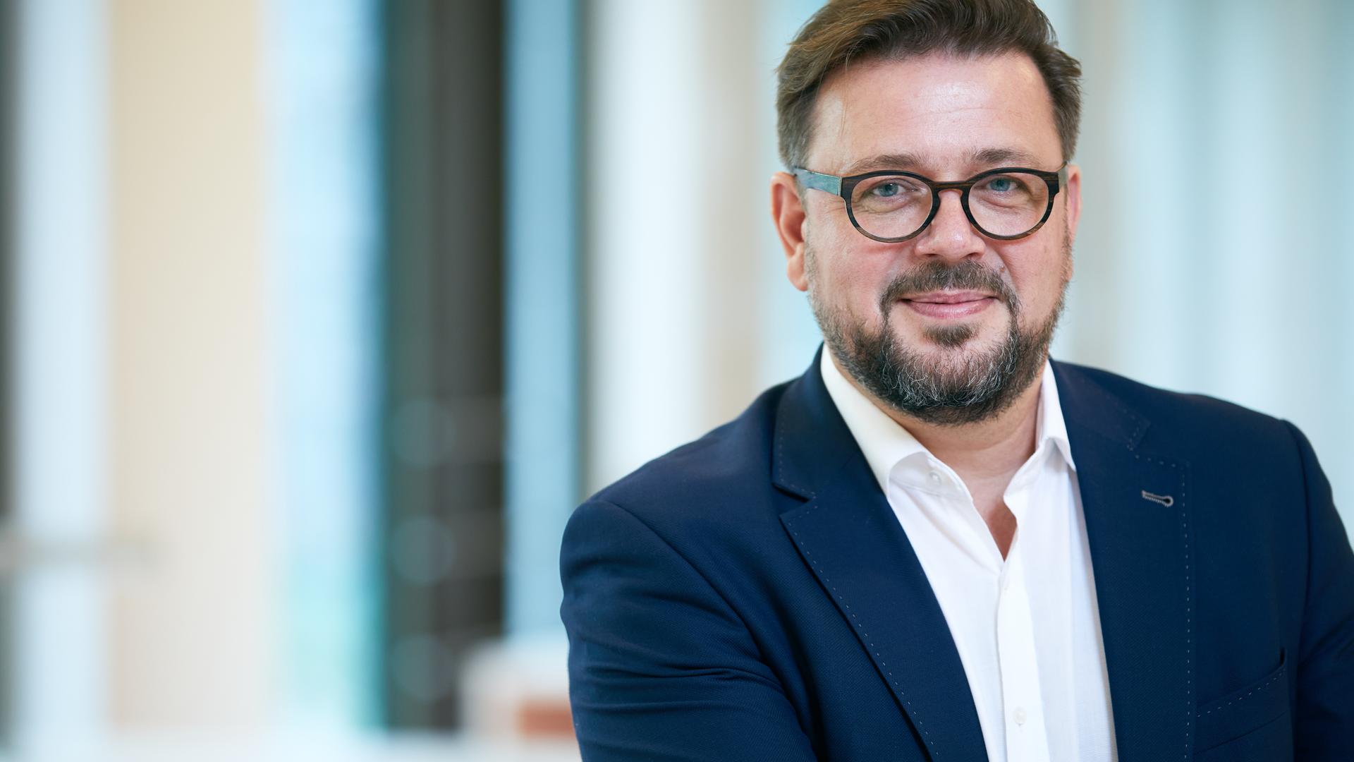 Kai Maaz ist Geschäftsführender Direktor des DIPF | Leibniz-Institut für Bildungsforschung und Bildungsinformation