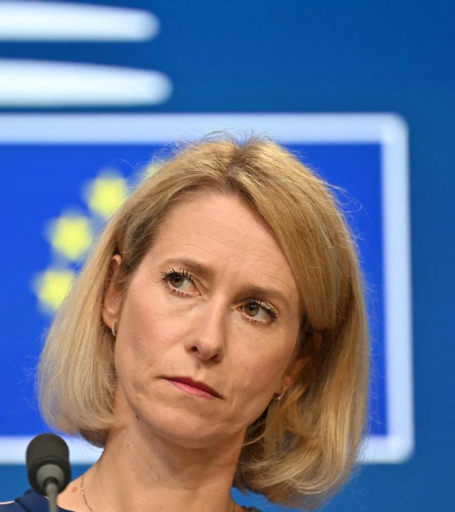 EU Vizepräsidentin für Außen- und Sicherheitspolitik, Kaja Kallas, gibt im Anschluss an eine Tagung des Rates „Auswärtige Angelegenheiten“ (Verteidigung) in Brüssel eine Pressekonferenz.