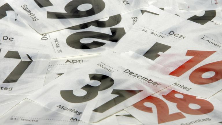 Tagesblätter eines Abreisskalenders