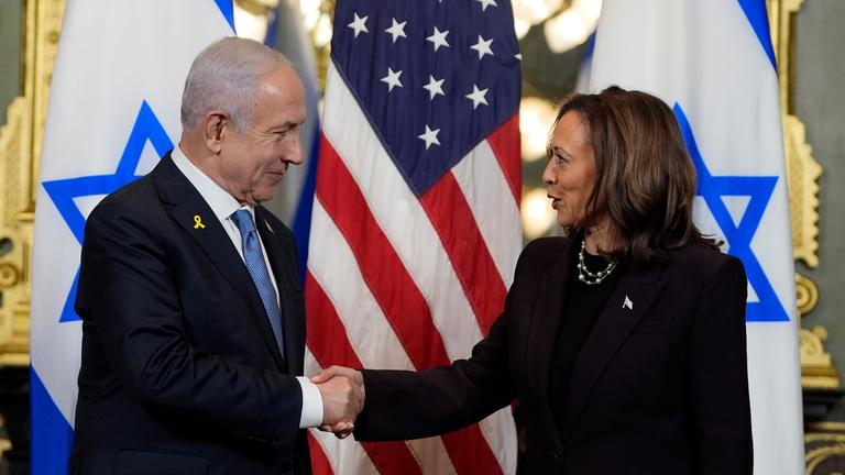 Kamala Harris und Benjamin Netanjahu treffen sich im Eisenhower Executive Office Building auf dem Gelände des Weißen Hauses am 25.07.2024.