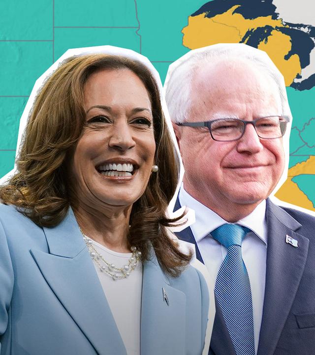 Kamala Harris und Tim Walz sind vor einer Karte mit den Swing States der USA abgebildet.