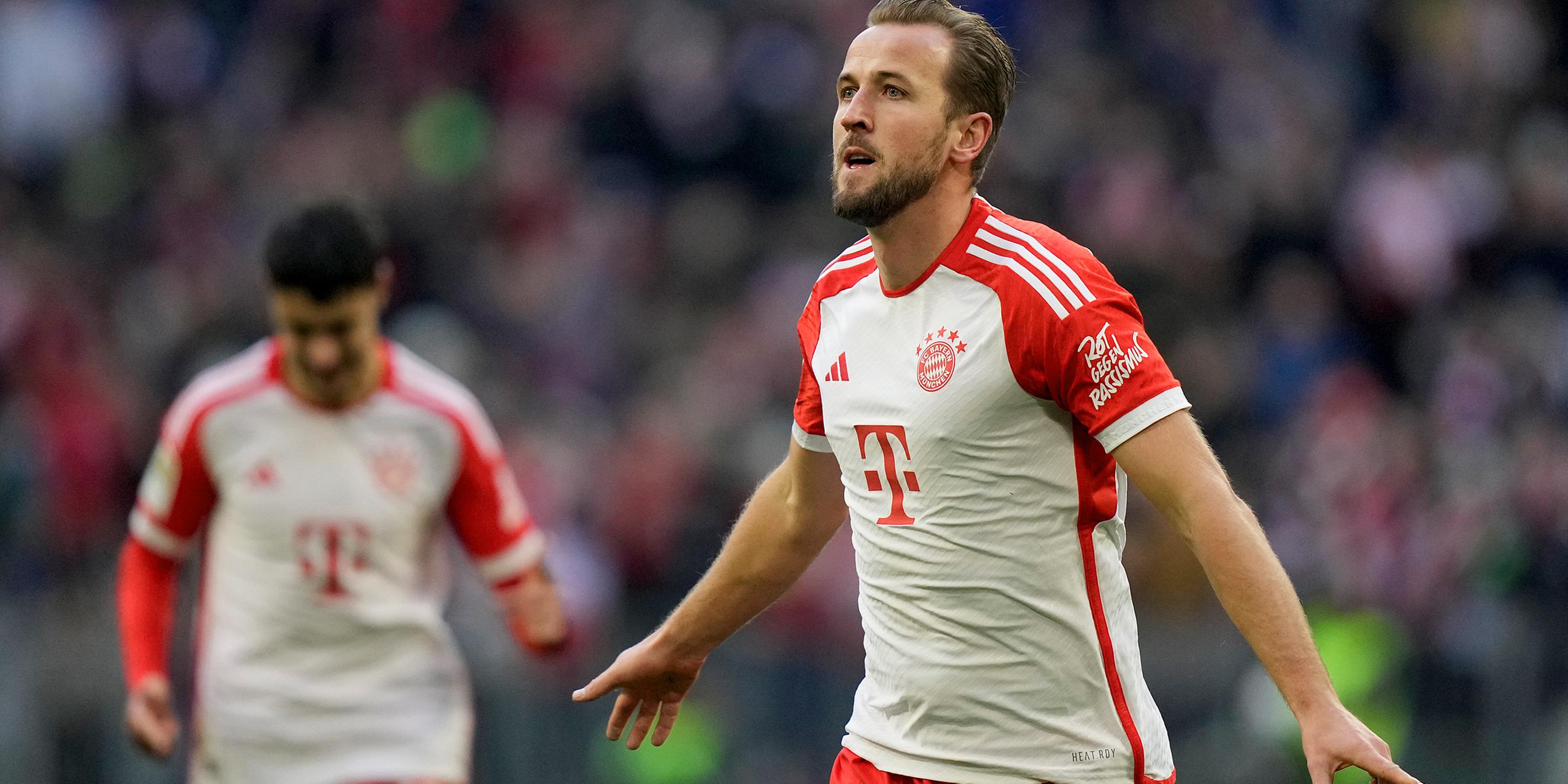 Bayerns Harry Kane jubelt nach dem Führungstreffer seiner Mannschaft.