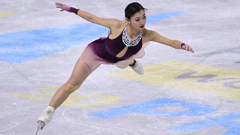 Die japanische Eiskunstläuferin Kaori Sakamoto während ihrem Eiskunstlauf bei der Weltmeisterschaft in Prag