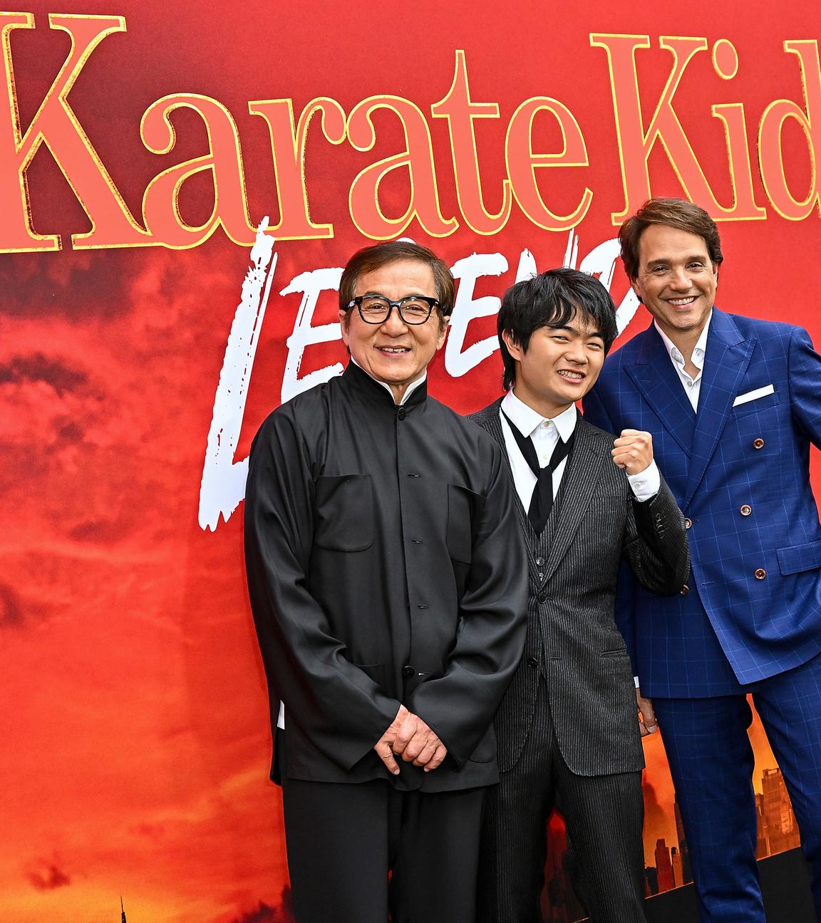 Schauspieler (von links beginnend): Jackie Chan, Ben Wang und Ralph Macchio