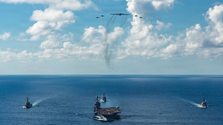 US-Streitkräfte wie die Gerald R. Ford Carrier Strike Group werden zur Unterstützung der Mission des US Southern Command eingesetzt.