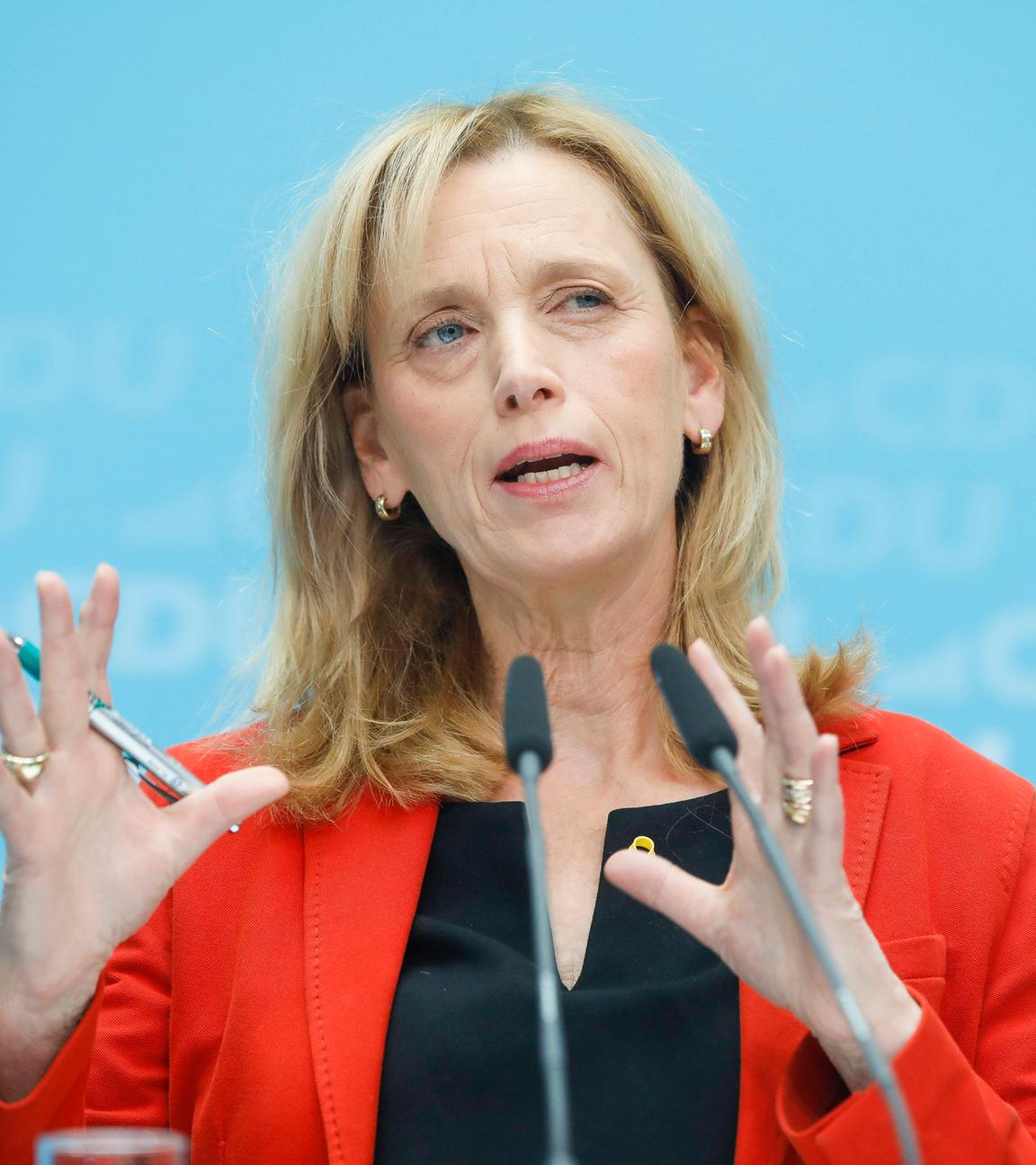 Karin Prien bei der Pressekonferenz der CDU nach Gremniensitzung in Berlin