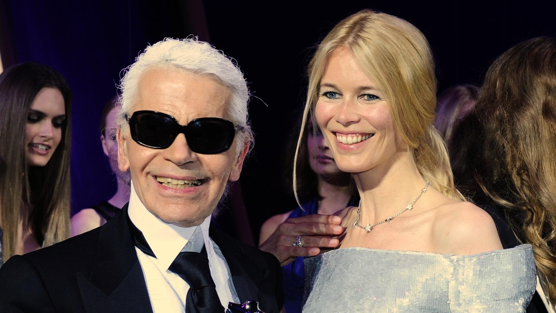 Karl Lagerfeld und Claudia Schiffer