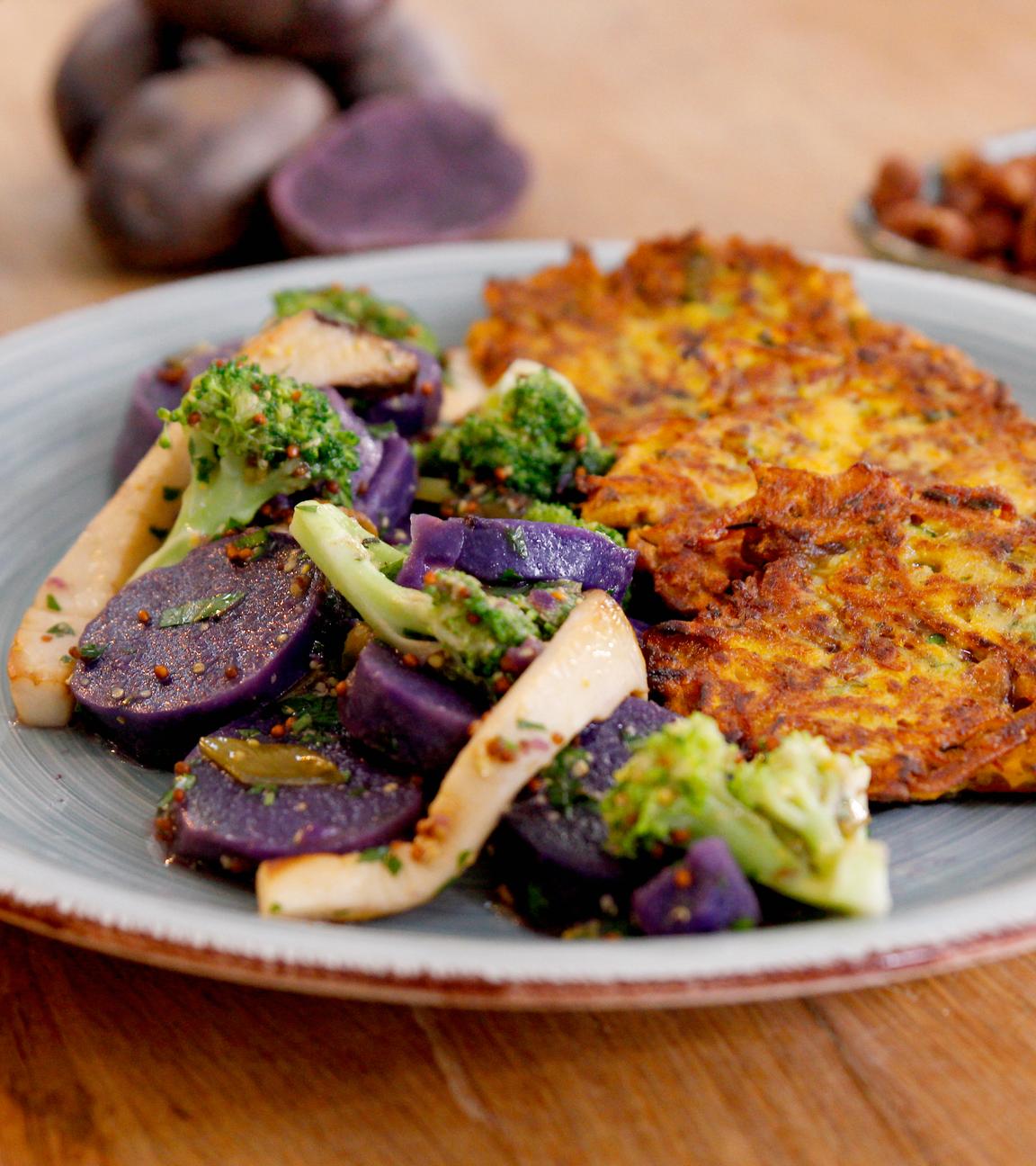 Kartoffelsalat mit Kürbisbratlingen