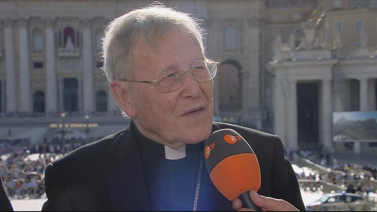 Antje Pieper im Gespräch mit Kardinal Kasper 