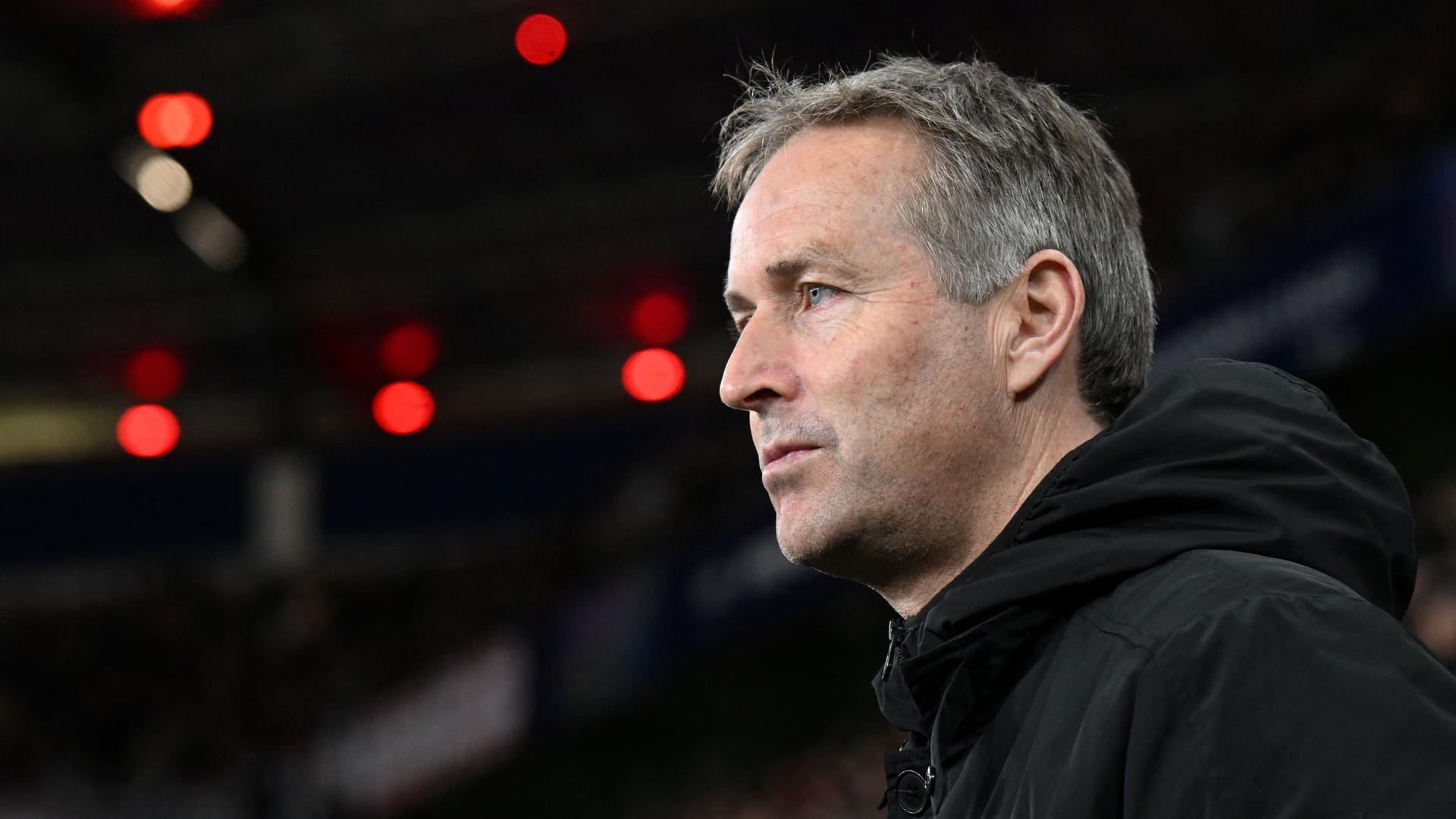 Bayer Leverkusen Trainer Kasper Hjulmand beim Champions-League-Spiel gegen Arsenal 