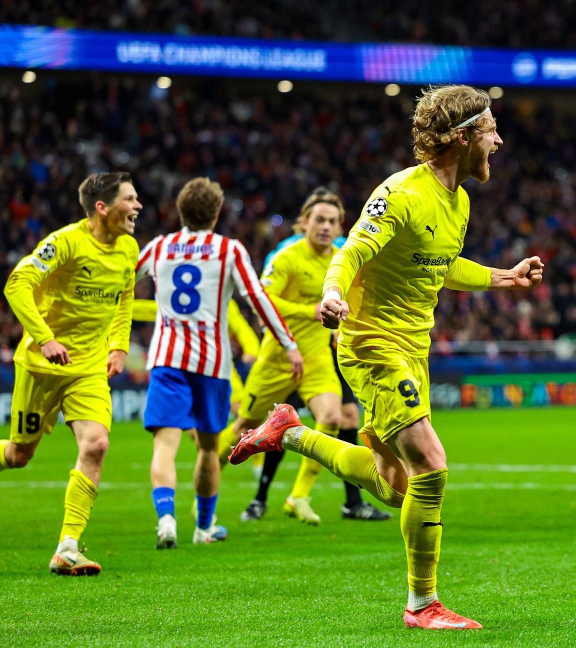 Kasper Hogh jubelt nach seinem Tor am 28.01.2026 in Madrid.