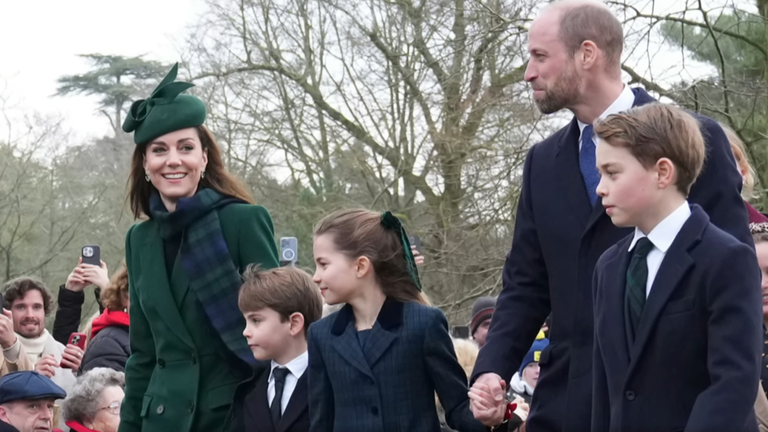 Britisches Thronfolger-Paar mit Kindern