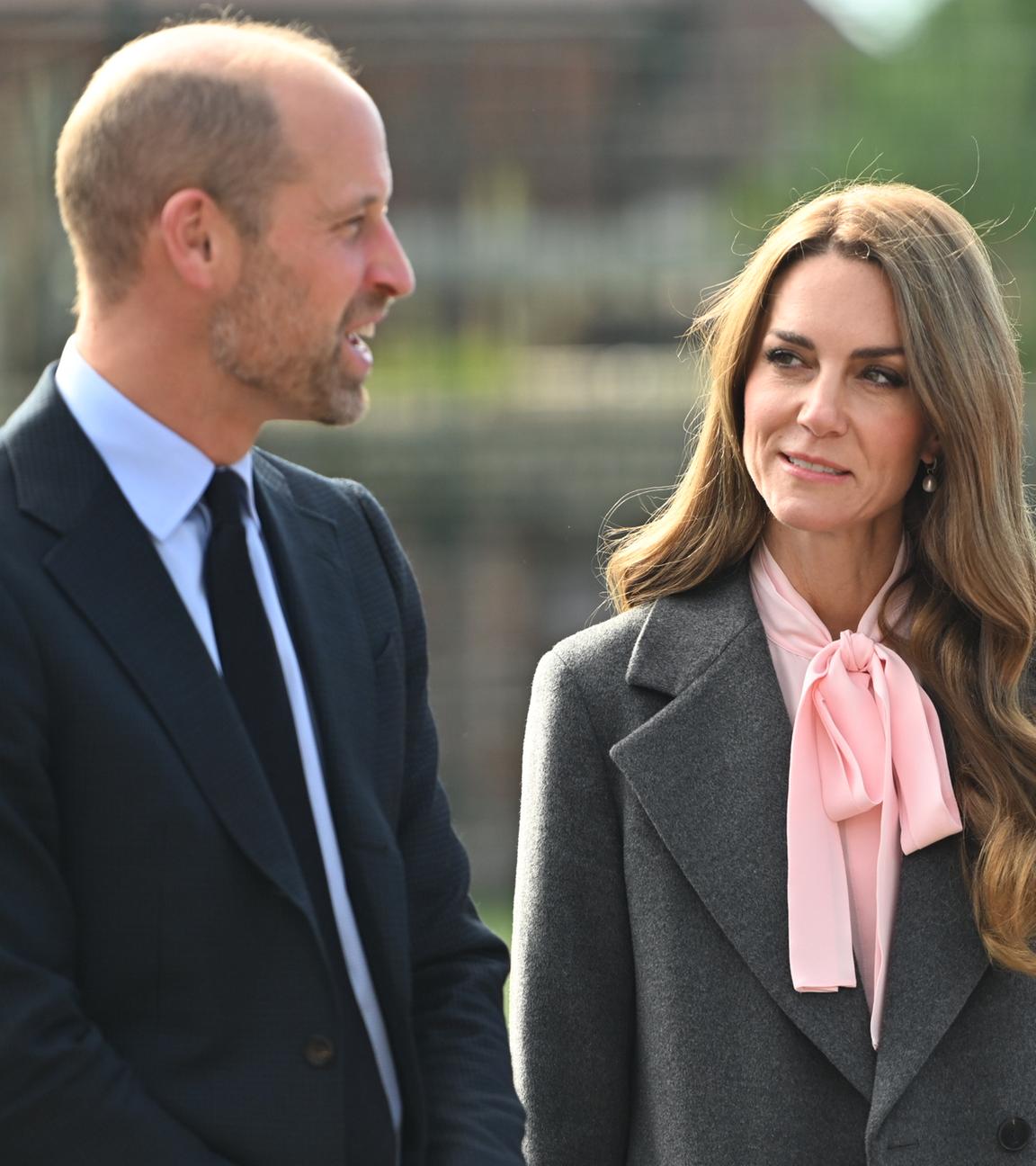 Prinzessin Catherine und Prinz William besuchen Schule