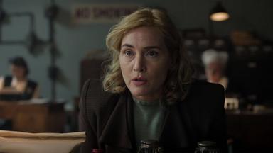 Das Bild zeigt Schauspielerin Kate Winslet in einer Szene aus "Die Fotografin", ein Kinofilm über die Kriegsreporterin Lee Miller.