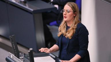 Katharina Dröge (Bündnis 90/ Die Grünen) spricht im Bundestag