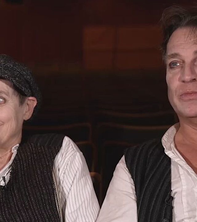 Geschwisterduo am Theater