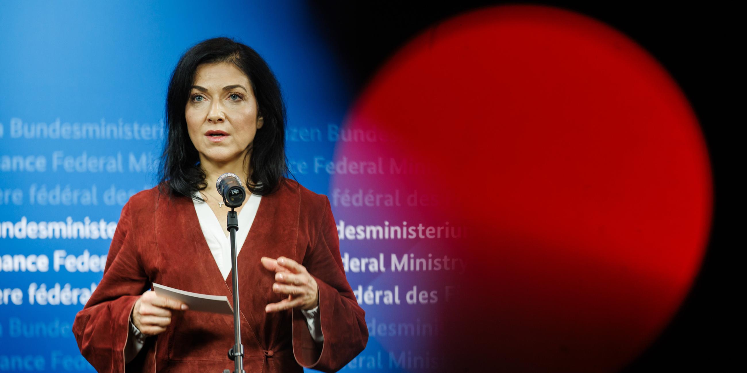 Bundeswirtschaftsministerin Katherina Reiche während einer Rede im Bundesfinanzministerium in Berlin am 01.10.2025.