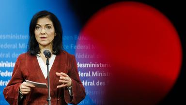 Bundeswirtschaftsministerin Katherina Reiche während einer Rede im Bundesfinanzministerium in Berlin am 01.10.2025.