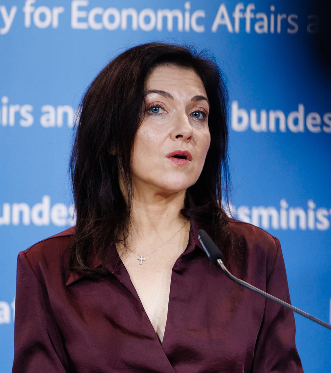 Bundeswirtschaftsministerin Katherina Reiche spricht am 19. März 2026 während eines Pressestatements im Bundeswirtschaftsministerium in Berlin, Deutschland.