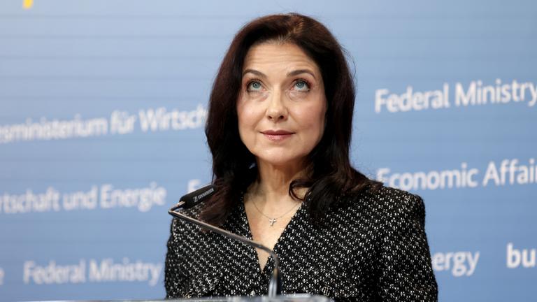 Pressestatement der Bundesministerin für Wirtschaft und Energie Reiche zur aktuellen Lage