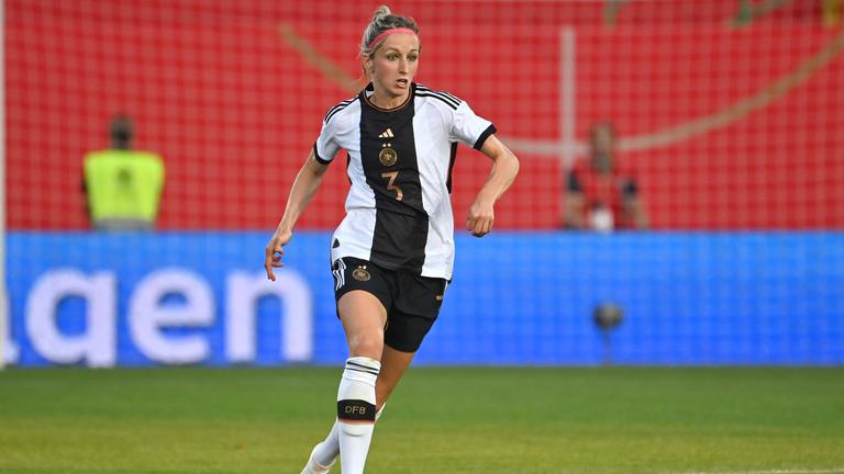 Kathrin Hendrich in Aktion