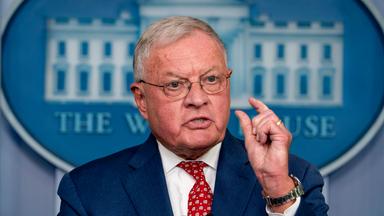 Keith Kellogg spricht 2020 als nationaler Sicherheitsberater des US-Vizepräsidenten Pence bei einer Pressekonferenz im Weißen Haus. 