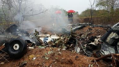 In Kenia ist ein Flugzeug auf dem Weg zur Safari abgestürzt. Alle zwölf Insassen kamen dabei ums Leben – darunter auch zwei deutsche Touristen.