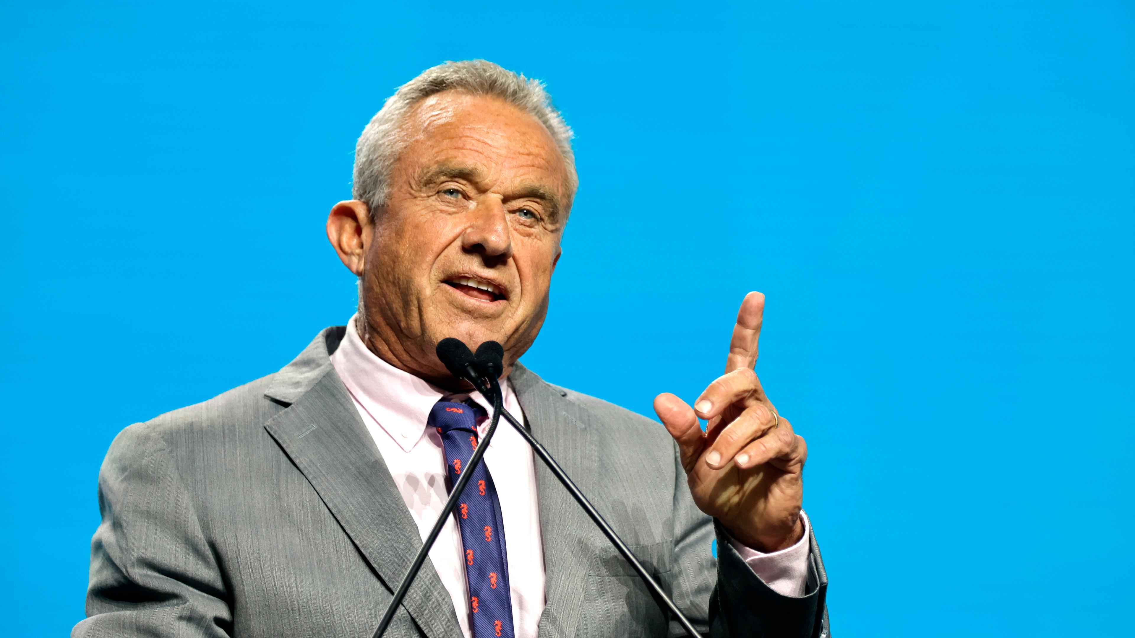 Der unabhängige Präsidentschaftskandidat Robert F. Kennedy Jr. hält eine Rede in Las Vegas.