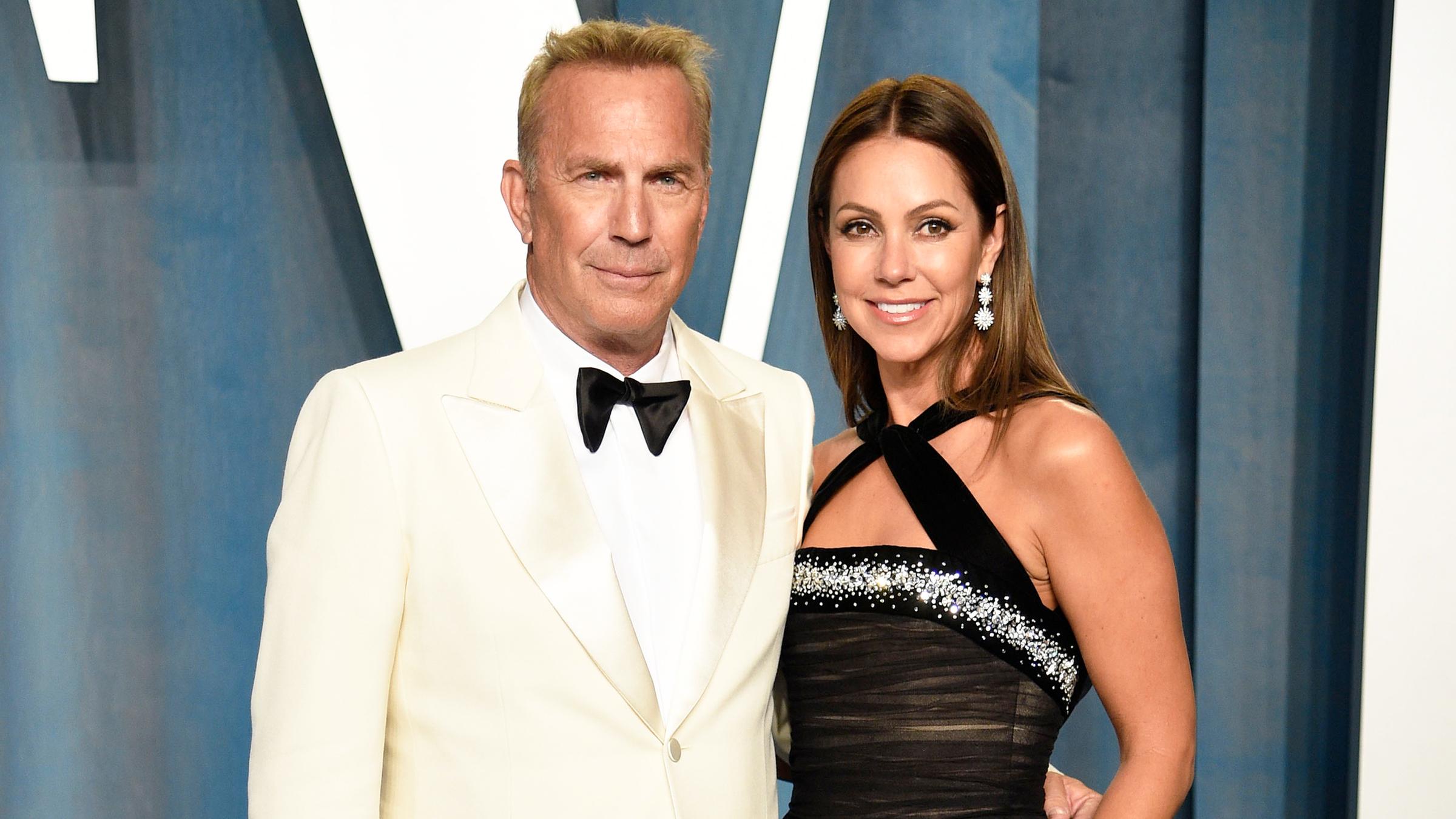 Kevin Costner und Christine Baumgartner