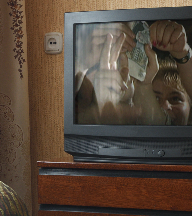 Alter Fernseher 