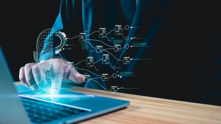 Computer lernt KI (Symbolbild)