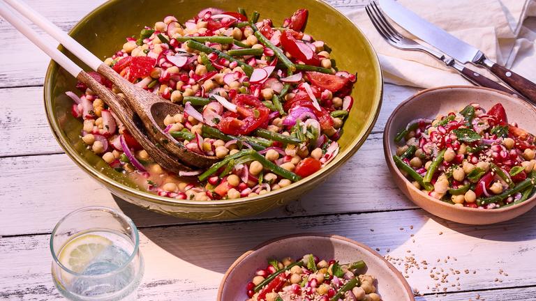 Kichererbsensalat mit Salzzitrone und Granatapfel