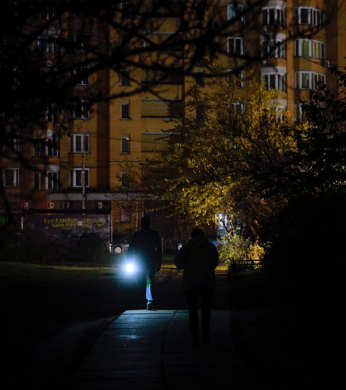 Dunkelheit in Kiew nach russischem Angriff auf das Stromnetz