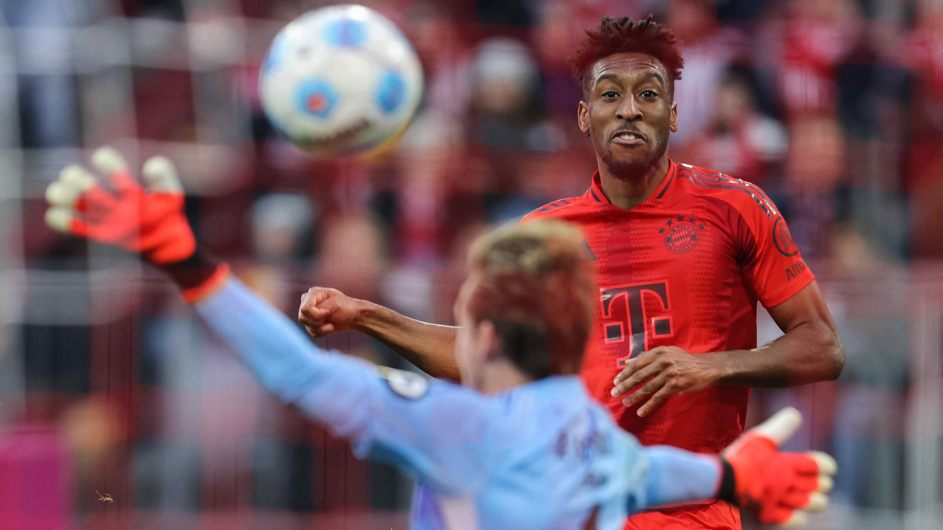 Bayern Münchens Flügelspieler Kingsley Coman erzielt im Spiel gegen Union Berlin das Tor zum 2:0.