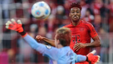 Bayern Münchens Flügelspieler Kingsley Coman erzielt im Spiel gegen Union Berlin das Tor zum 2:0.
