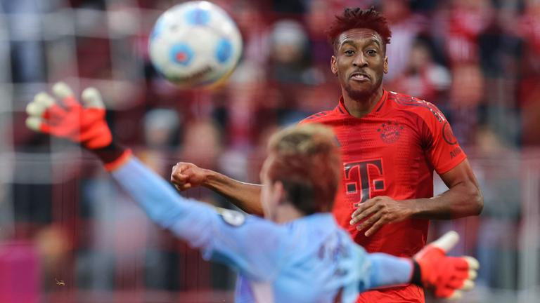Bayern Münchens Flügelspieler Kingsley Coman erzielt im Spiel gegen Union Berlin das Tor zum 2:0.