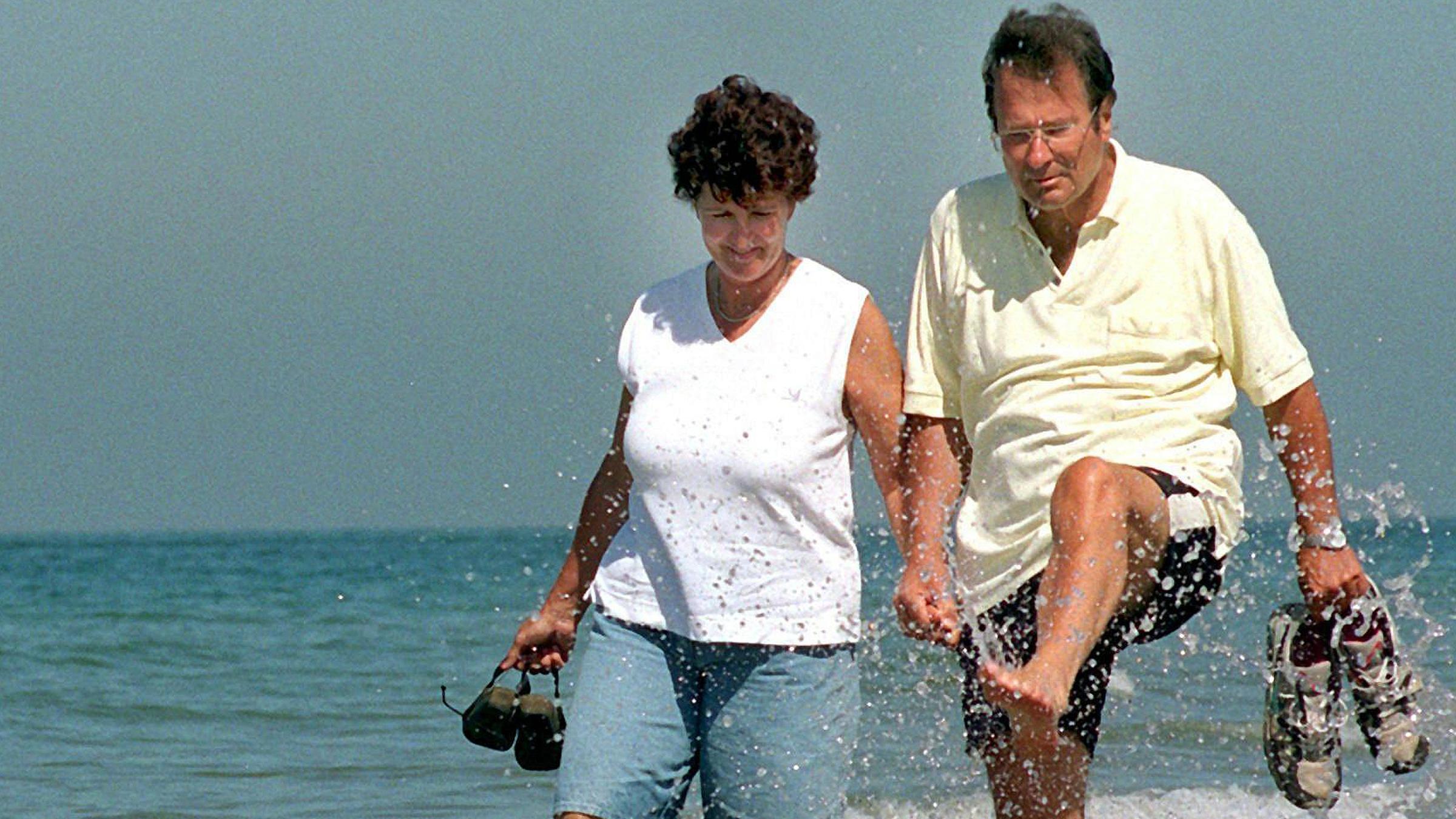 Klaus Kinkel mit seiner Frau Ursula (Archivbild vom 08.08.1998)