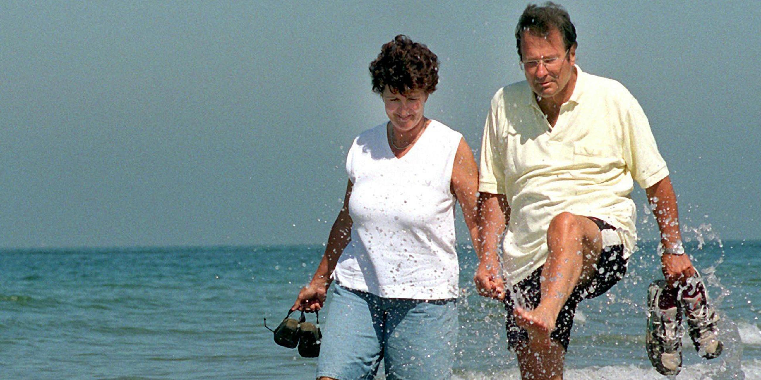 Klaus Kinkel mit seiner Frau Ursula (Archivbild vom 08.08.1998)