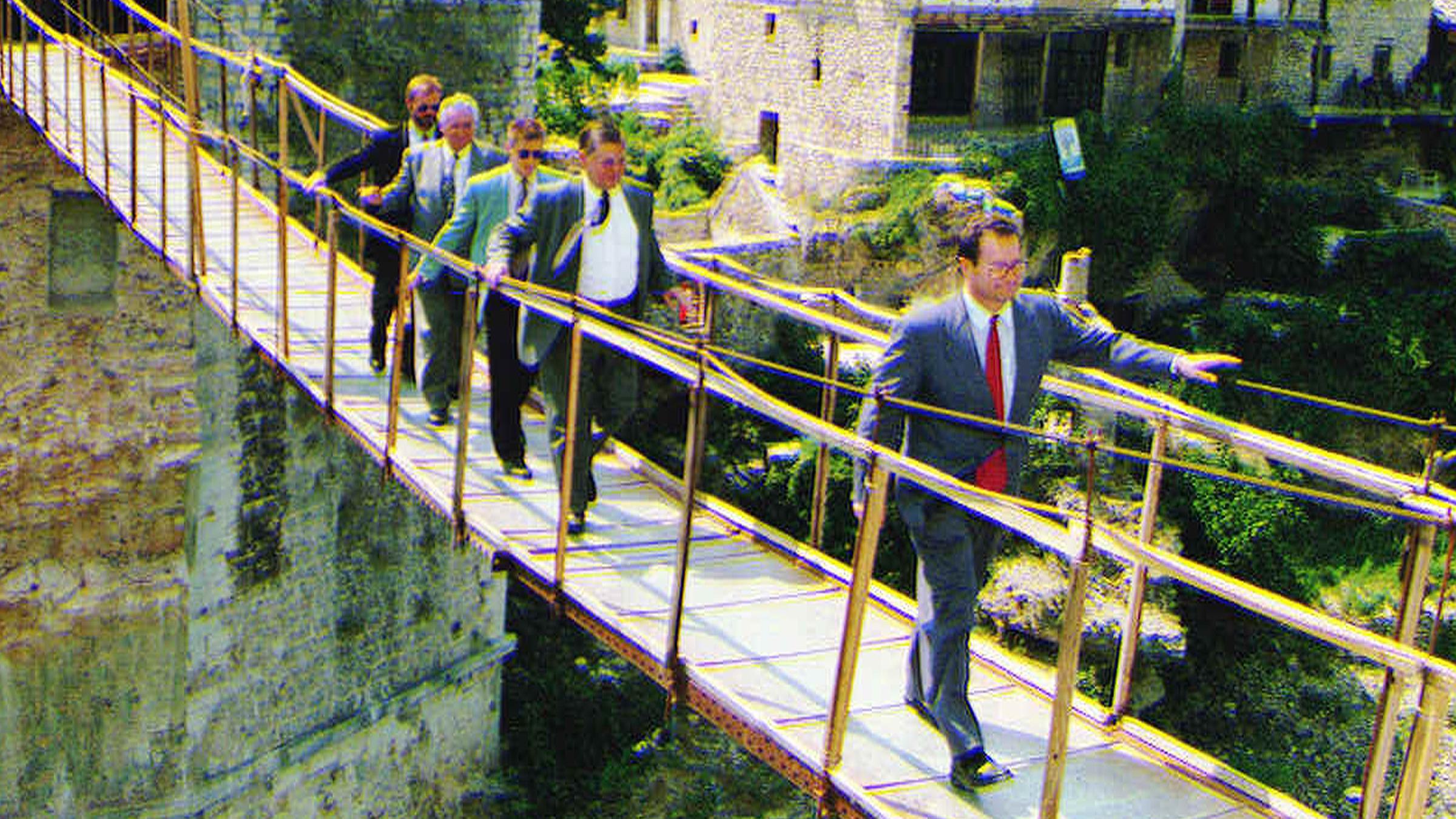 Klaus Kinkel in Mostar (Archivbild vom 23.07.1994)
