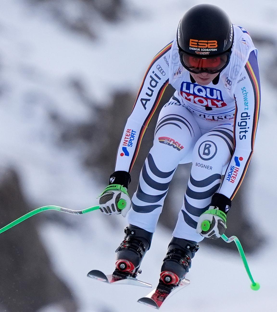 Abfahrt der Frauen: Kira Weidle-Winkelmann (GER) in Aktion beim alpinen Ski-Weltcup.