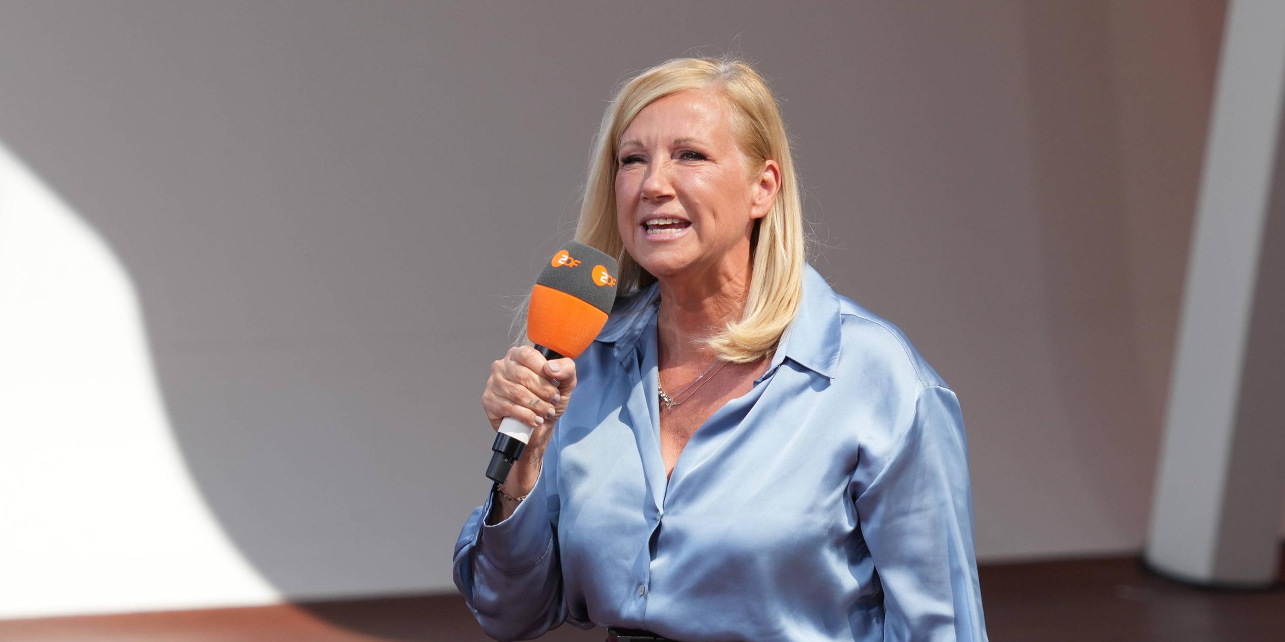 Andrea Kiwi Kiewel im ZDF Fernsehgarten am 11.05.2025 in Mainz. Mainz ZDF Fernsehgarten.