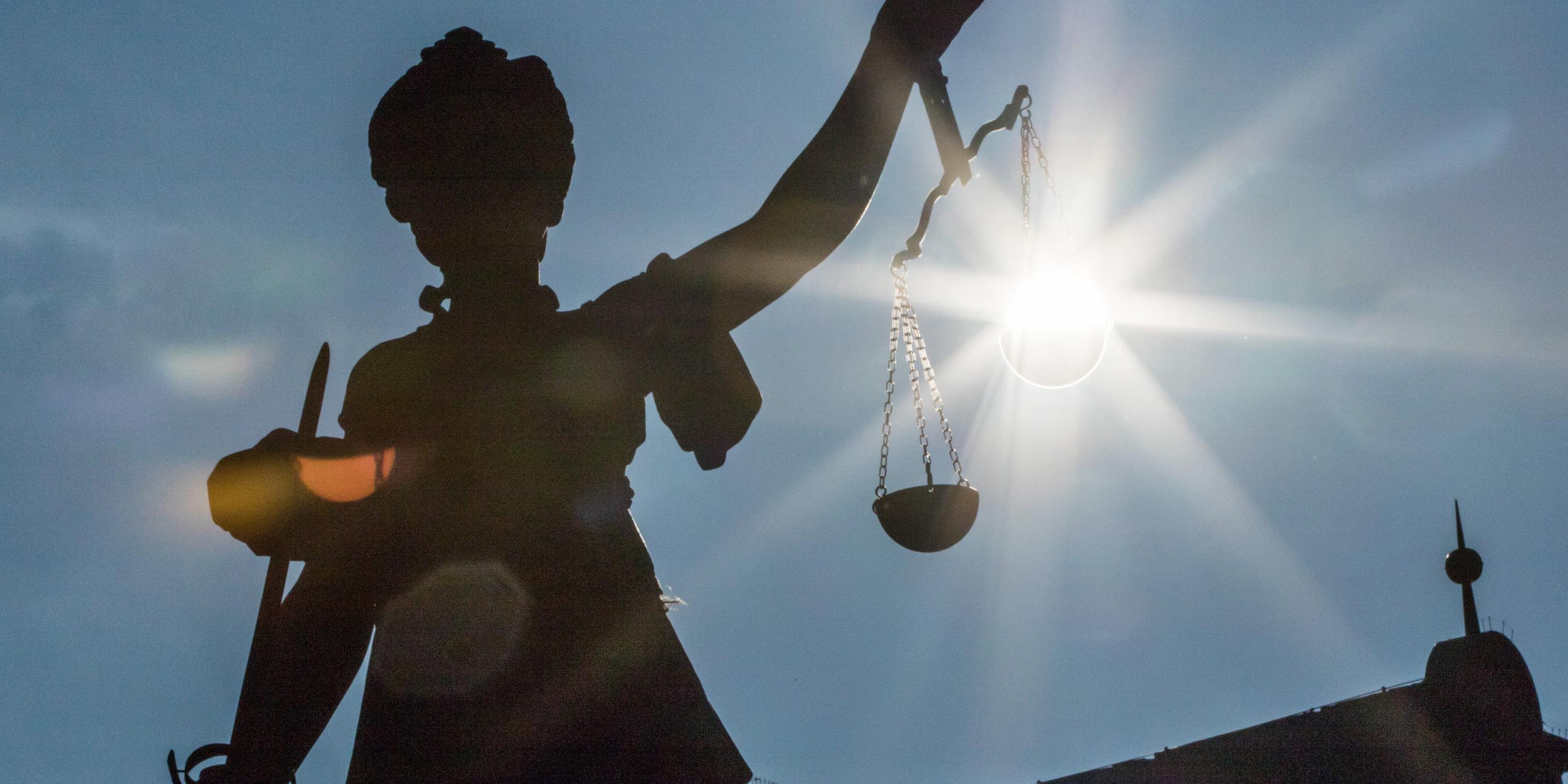 Justitia auf dem Gerechtigkeitsbrunnen in Frankfurt am Main