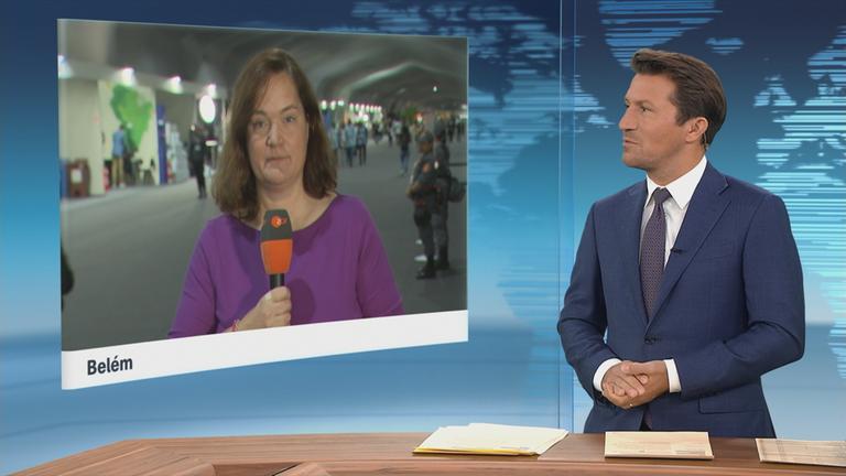 Moderator im Schaltgespräch mit Korrespondentin Winnie Heescher