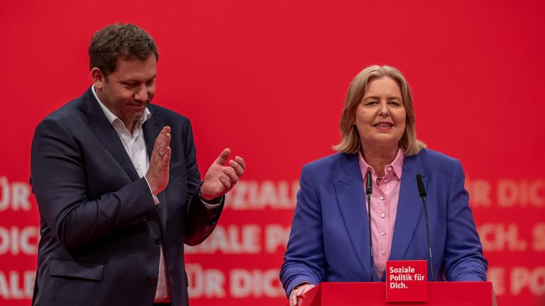 Lars Klingbeil und Bärbel Bas, neu gewähltes Fuhrungsduo beim Bundesparteitag der SPD