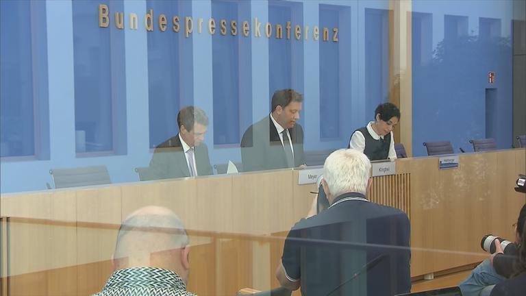 Klingbeil bei der Bundespressekonferenz