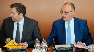 Lars Klingbeil (SPD) und Bundeskanzler Friedrich Merz (CDU)
