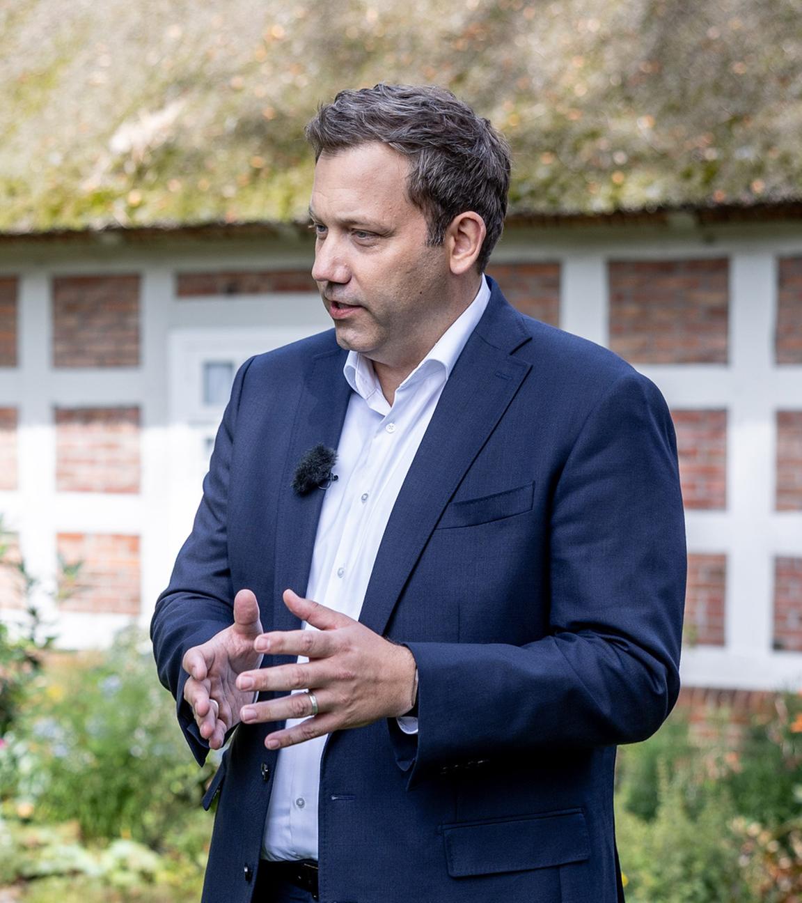 Vizekanzler und Bundesfinanzminister Lars Klingbeil (SPD) im ZDF Sommerinterveiw am 17.08.2025